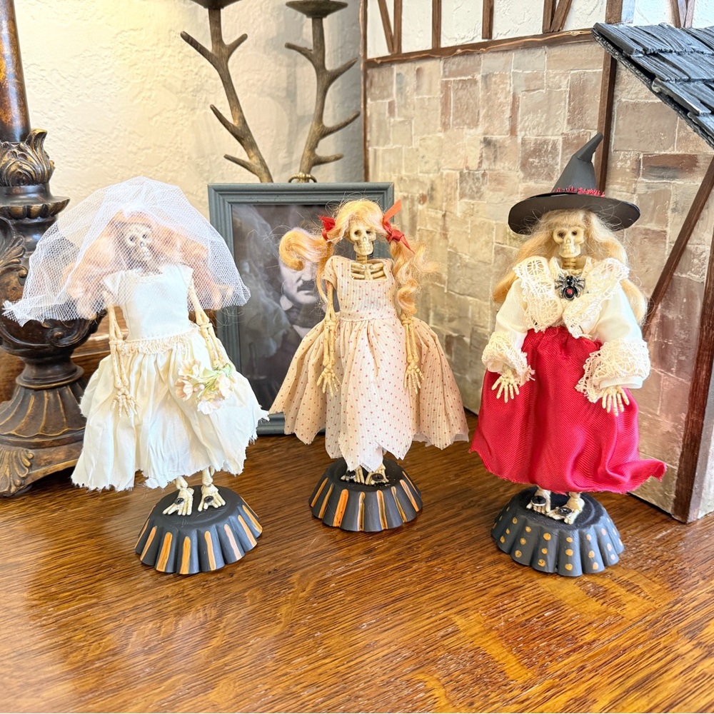 ❌SOLD❌OOAK Vintage Dressed Skeletons Made by Me! - Picture 9 of 17